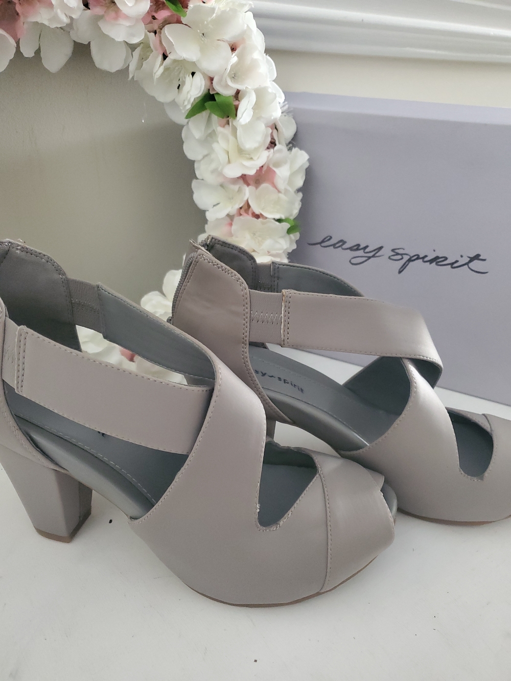 Easy Spirit Women's Gray Block Heel Sandals
